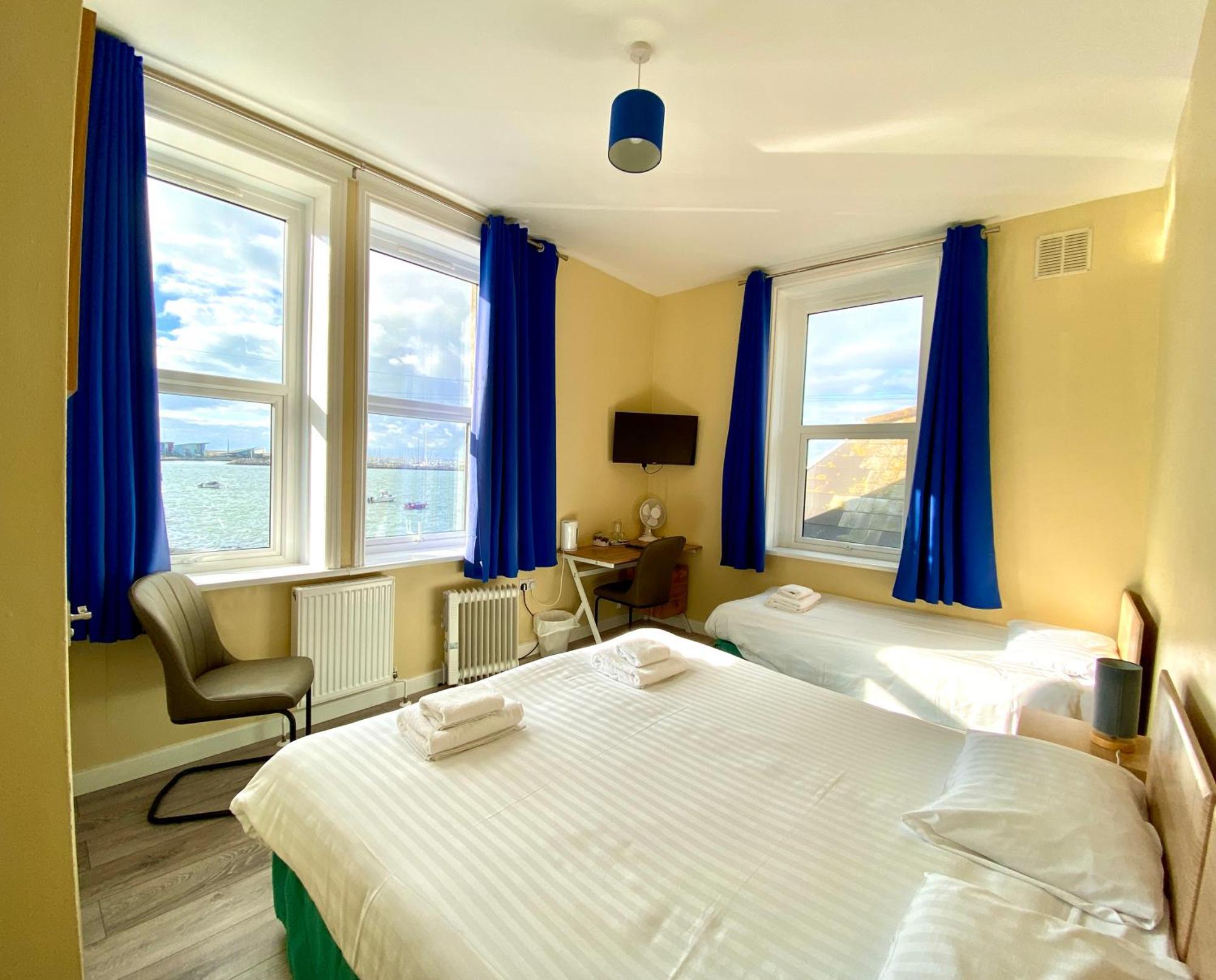 The Aqua 3*